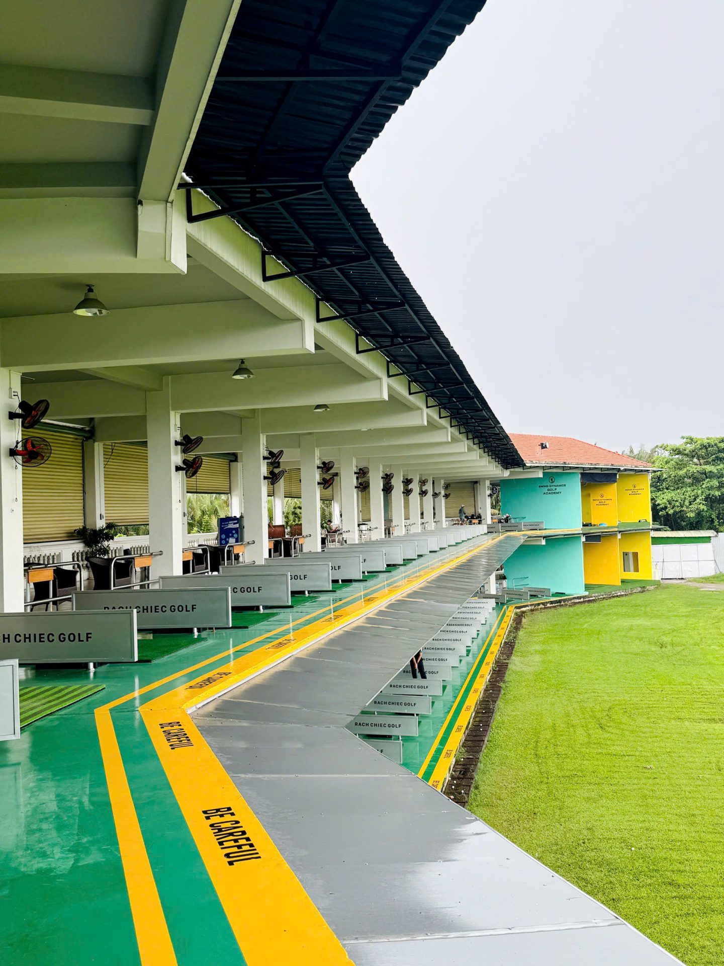 GOLFZON VIETNAM RACH CHIEC GOLF DRIVING RANGE (7)